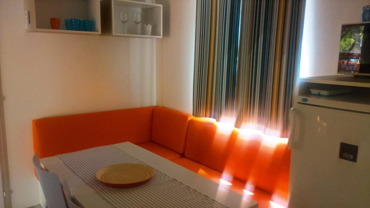 Mobile home Happy days Sveti Juraj Esterno foto